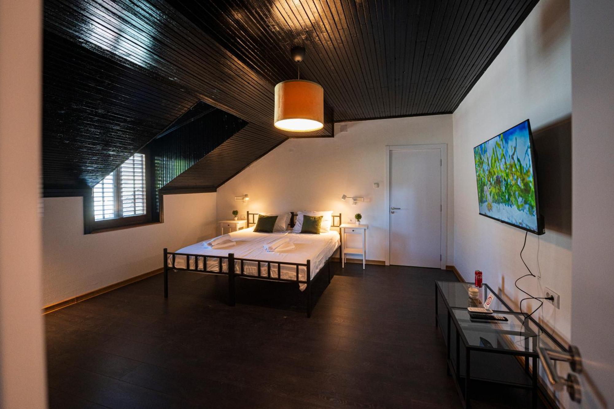 Cozy Nook B&B - Free Private Parking Novi Sad Ngoại thất bức ảnh